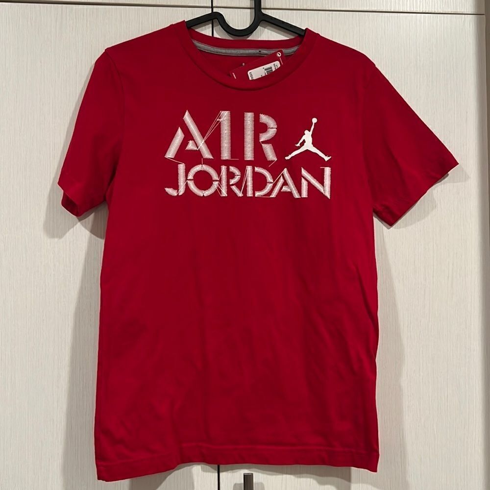 Jordan red top 
